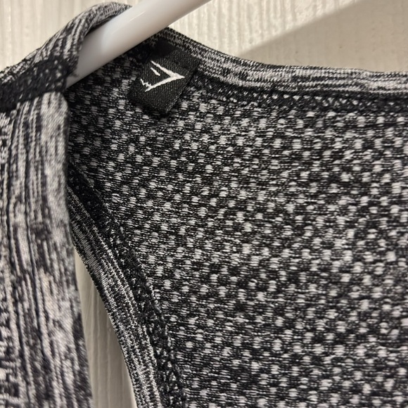 Gym shark tank top - Picture 4 of 8